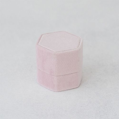 Velvet ringdoosje hexagon Rose Quartz Forever Box