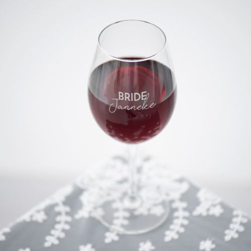 Wijnglas graveren bride and groom met naam