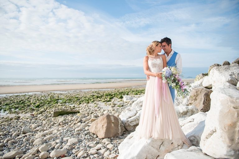 Inspiratie: beach wedding in pantone kleuren van 2017