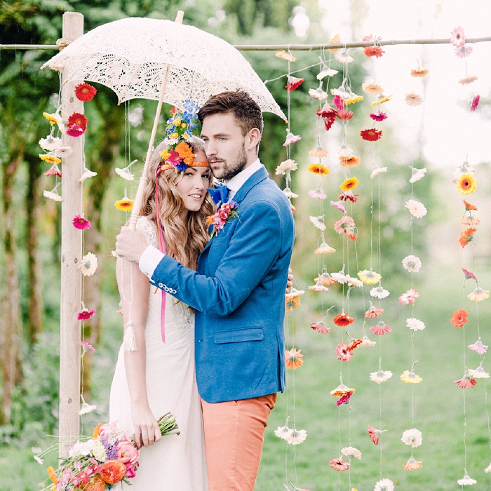 weddingdeco, tropisch warme bruiloft, kanten parasol